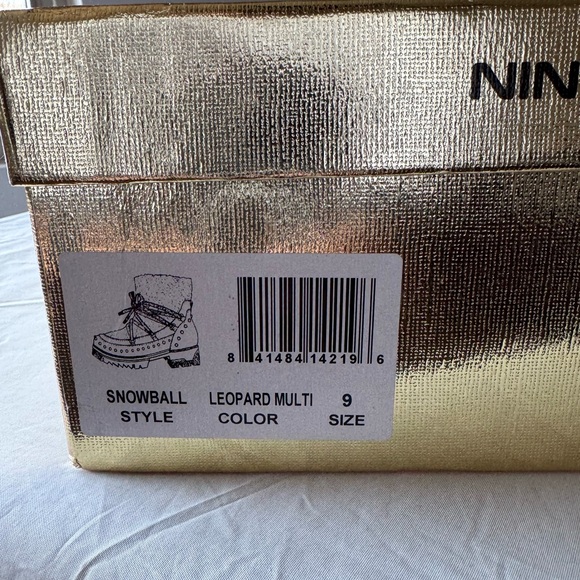 Women's Brown and Black Boots - Picture 14 of 14